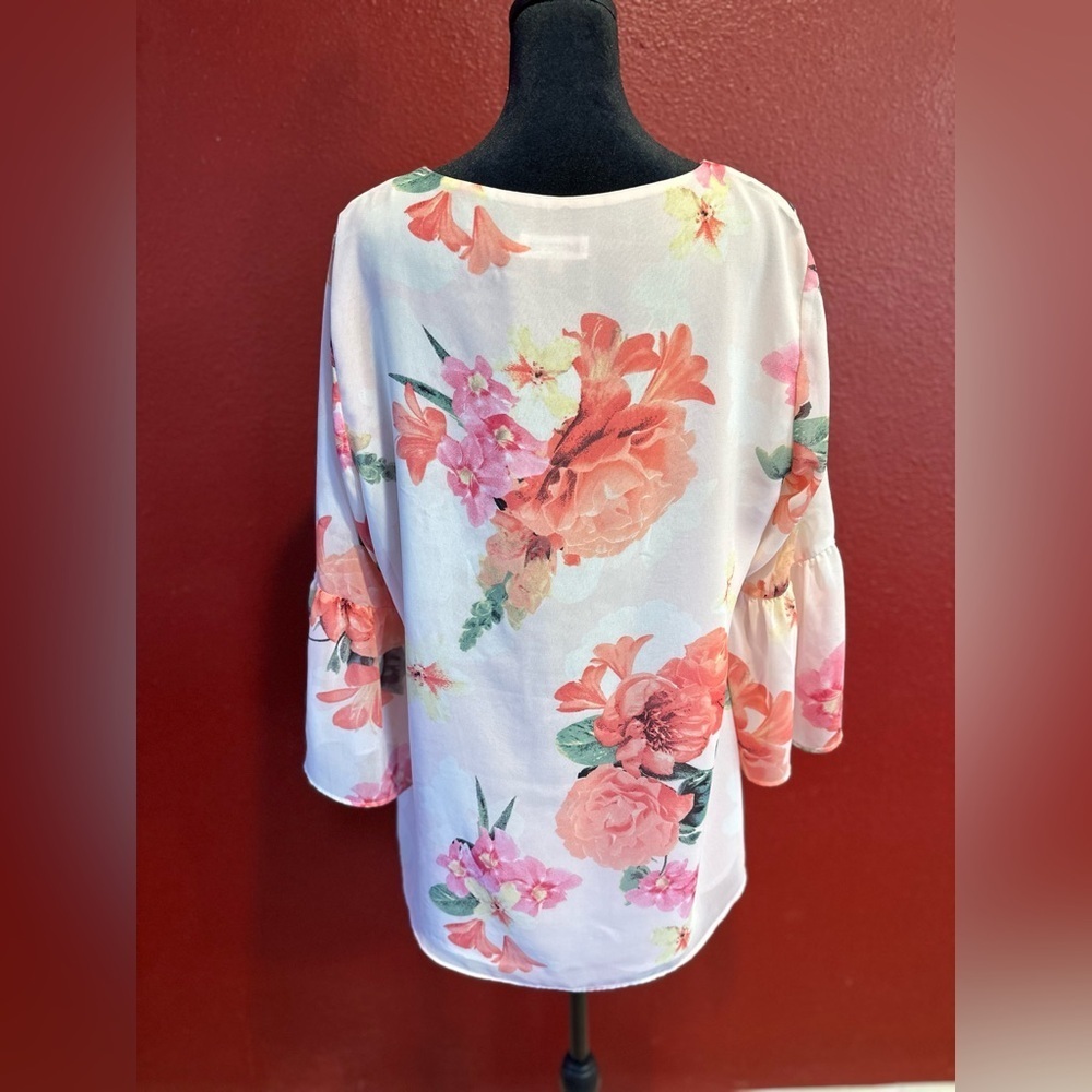 Calvin Klein Pink And Floral Flowy Top, Size L - Picture 2 of 12